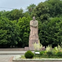 Пам’ятник Іванові Франку в парку імені Івана Франка у Львові