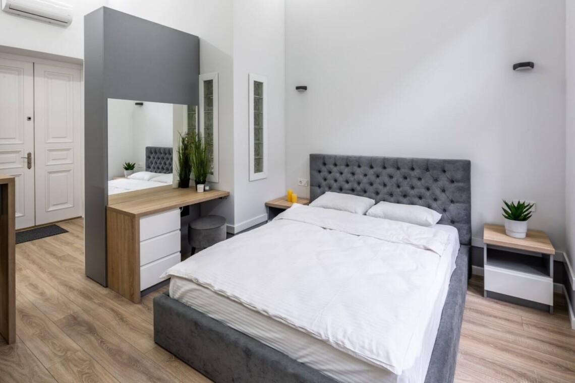 Спальня в оренду однокімнатна квартира Львів Дорошенка подобово