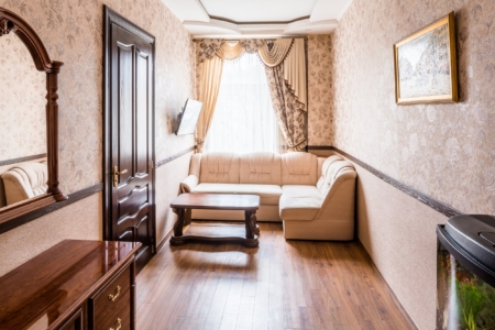 One-Bedroom Apartment on Danyla Halytskoho Square