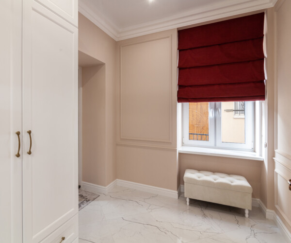 Коридор в двокімнатній подобовій квартирі у Львові Leo Apartment.