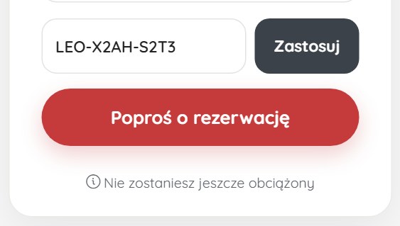 Kod bonu w polu Kod promocyjny | Leo Apartment Kod bonu LEO-X2AH-S2T3 w polu „Kod promocyjny” formularza rezerwacji z przyciskiem „Zastosuj”